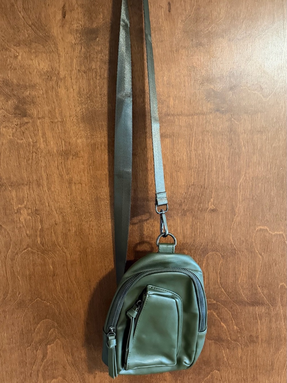 Summer and Rose Olive Green Crossbody Sling Bag